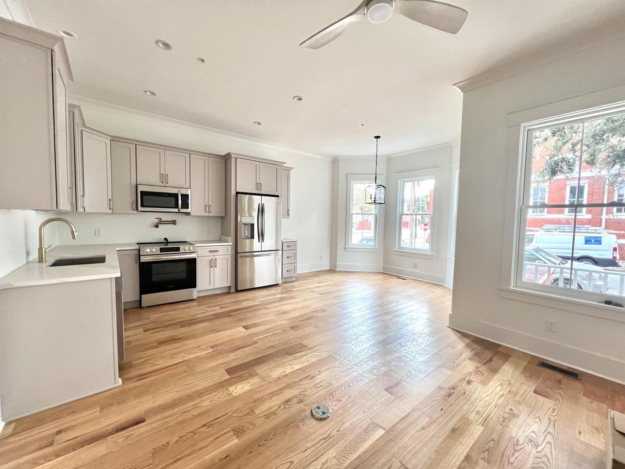 120 East Duffy StreetApt B (Floor 2) #B - Photo 6 of 23