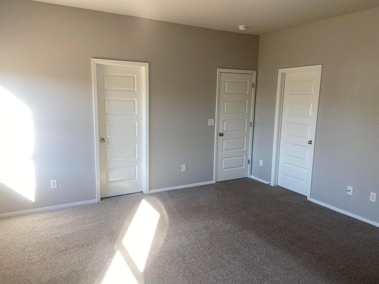 704 Sw Loudon Dr #1 - Photo 7 of 10