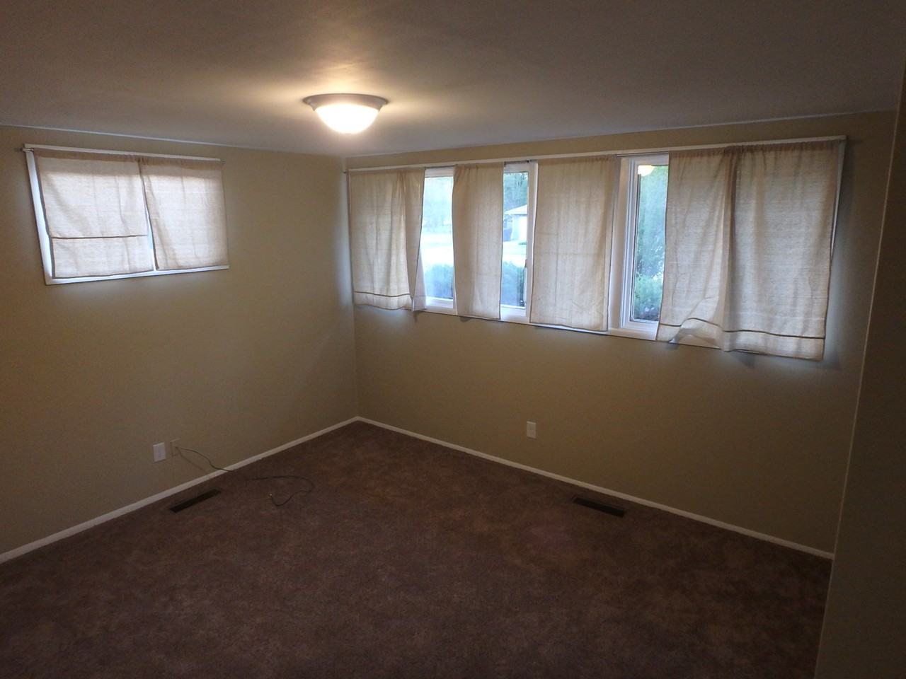 1419 Southwest Caledon Street - Photo 7 of 10