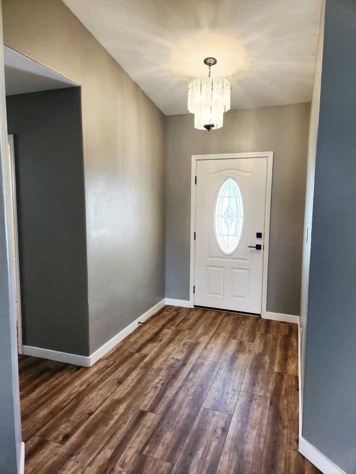 8608 Hoodsport Ave #1 - Photo 2 of 19