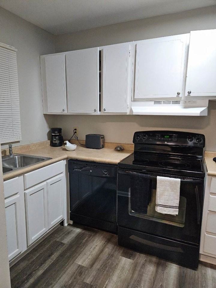 11 Willa Dr #A - Photo 5 of 12