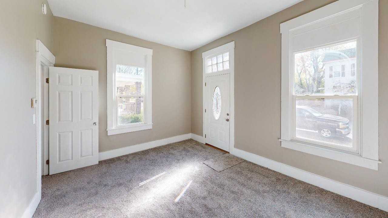 1412 Laidlaw Avenue #1 - Photo 3 of 12