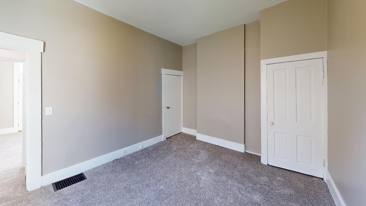 1412 Laidlaw Avenue #1 - Photo 6 of 12