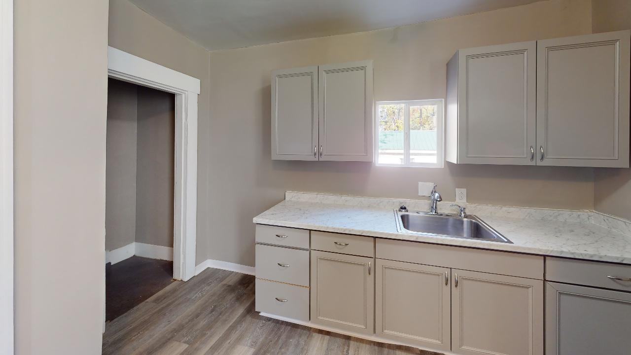 1412 Laidlaw Avenue #1 - Photo 7 of 12