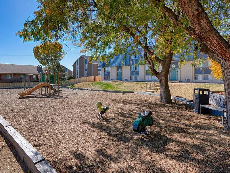 300 Russell Blvd - Photo 3 of 21