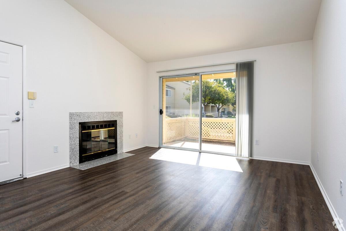 5350 North Brawley Avenue - Photo 4 of 44