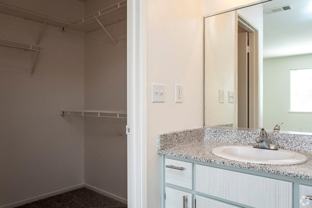 5350 N Brawley Ave - Photo 1 of 1