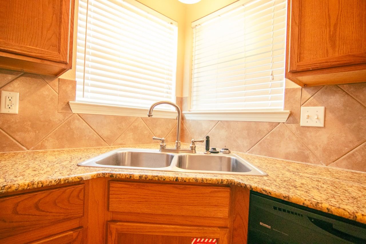 5250 Westchase Loop - Photo 3 of 12