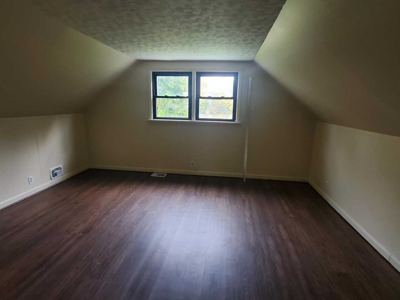 208 Campbell Park - Photo 2 of 30