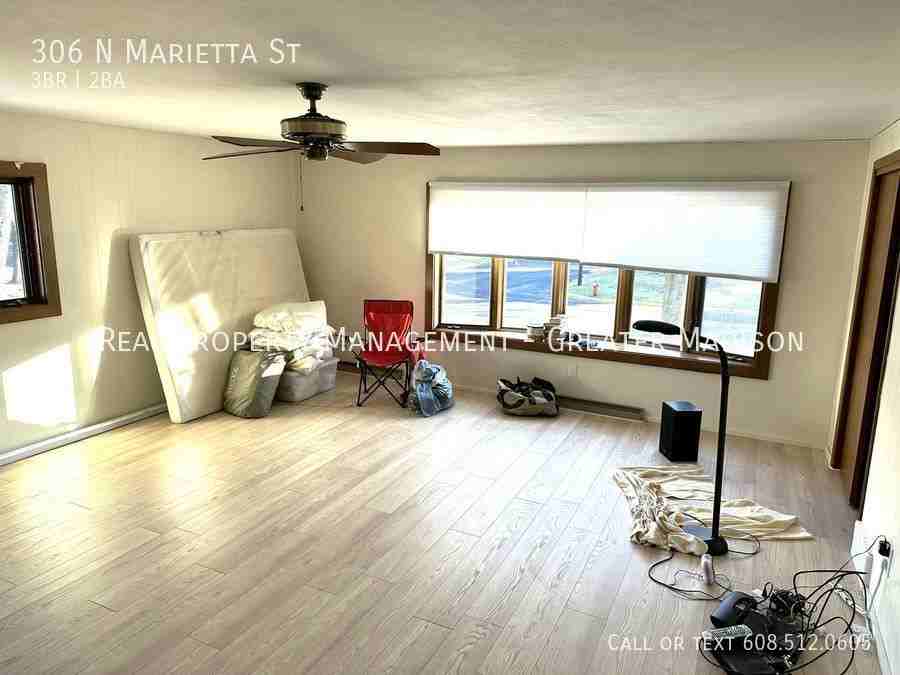 306 N Marietta St - Photo 2 of 26