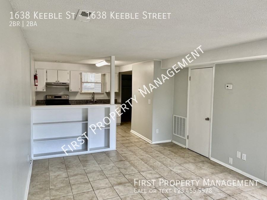 1638 Keeble St - Photo 3 of 32