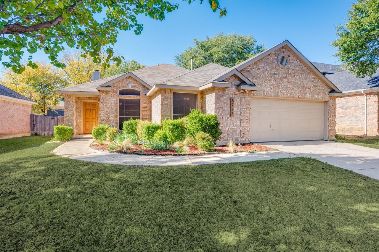 6733 Cambrian Way - Photo 2 of 31