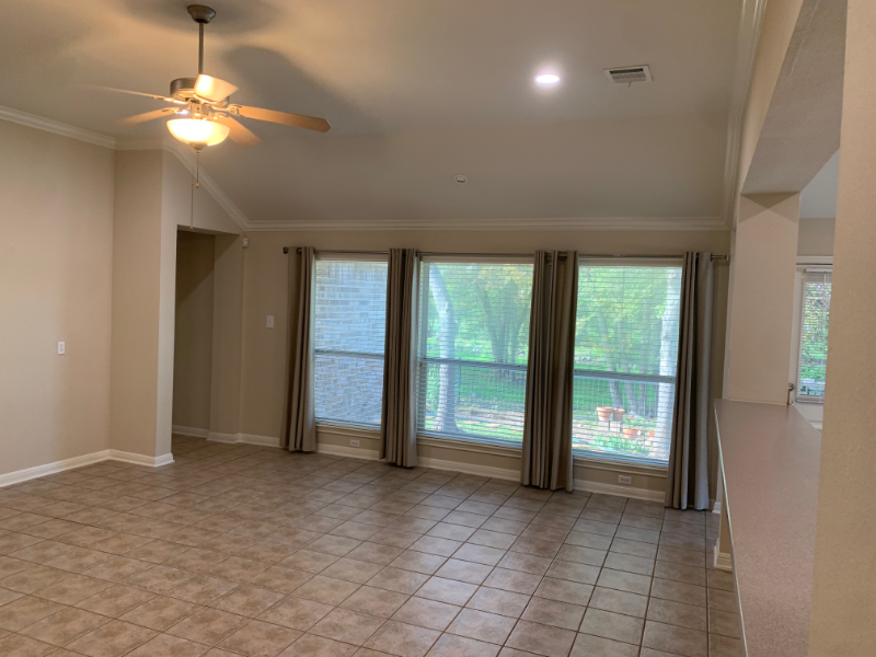 137 Antler Cir - Photo 4 of 15