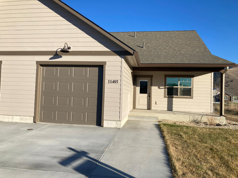 11485 Newt Ln - Photo 3 of 13