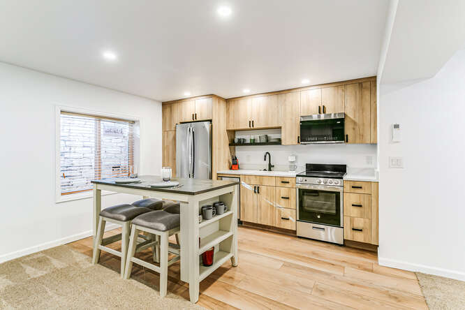 3234 Taft Ct #B - Photo 3 of 13