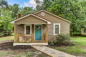 featured image of 313 Carver St