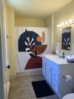 617 E Krall St - Photo 5 of 10