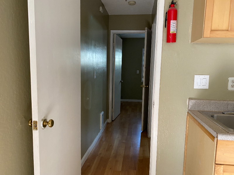 864 Stanford Avenue #B - Photo 2 of 6