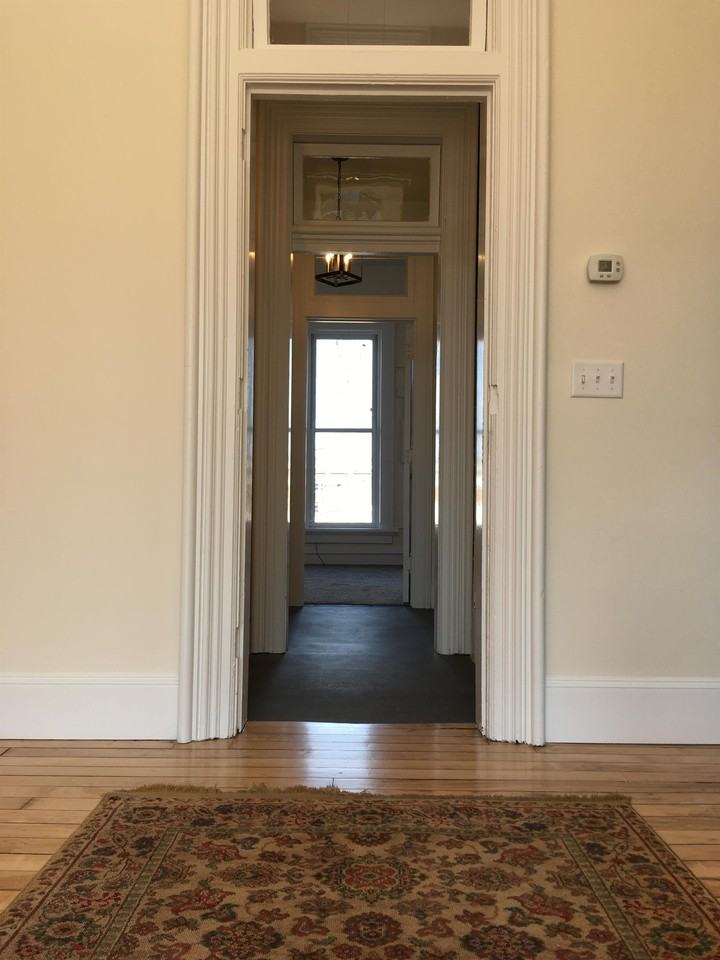 111 1/2 E Lincoln Ave #4 - Photo 3 of 10