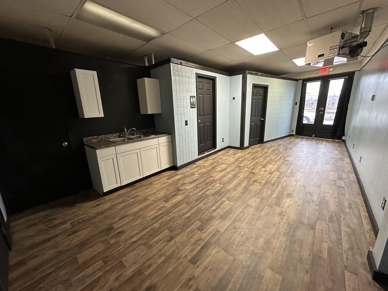 404 E O And M Ave #2C - Photo 3 of 9