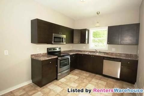 1709 N 21st St - Photo 3 of 12
