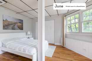 1052 N Milwaukee Ave #D - Photo 1 of 1