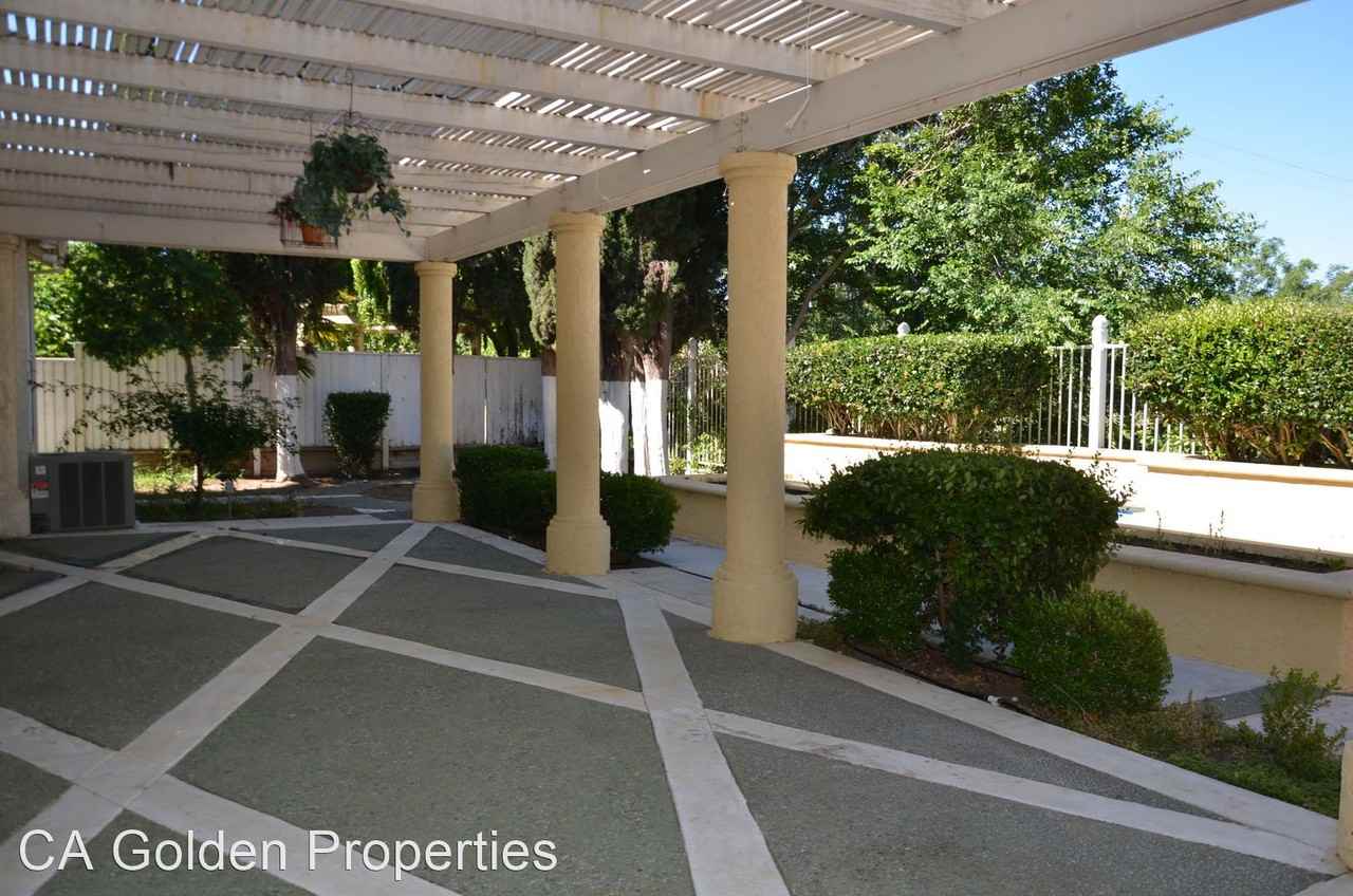 1463 Egret Dr - Photo 3 of 17