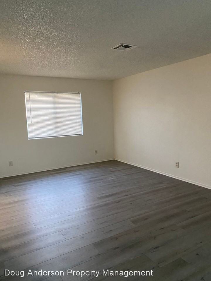 8723/23.5/31/31.5 EAST AVENUE U-6 - Photo 3 of 12