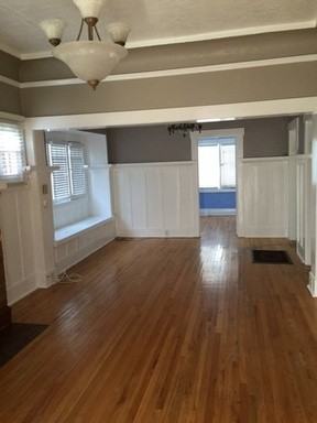 3842 E 14th St - Photo 2 of 6