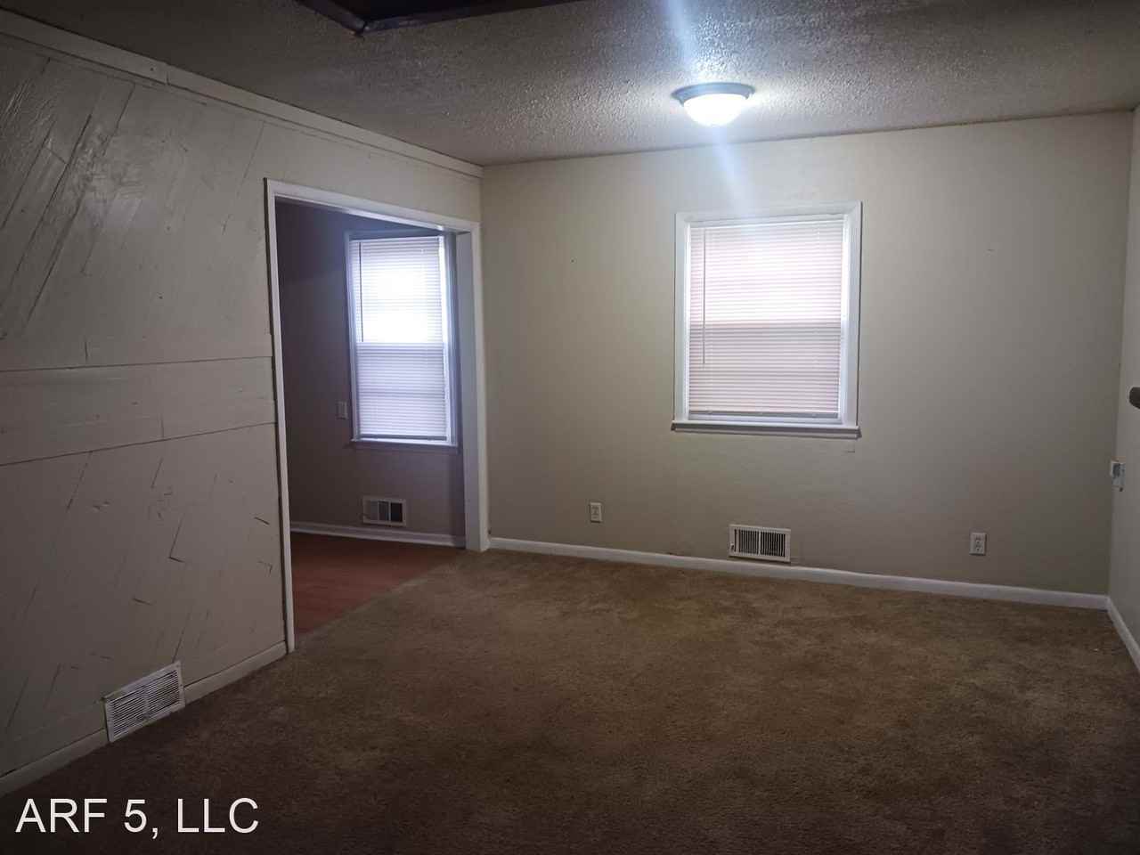 4236 Jackson Ave - Photo 3 of 8