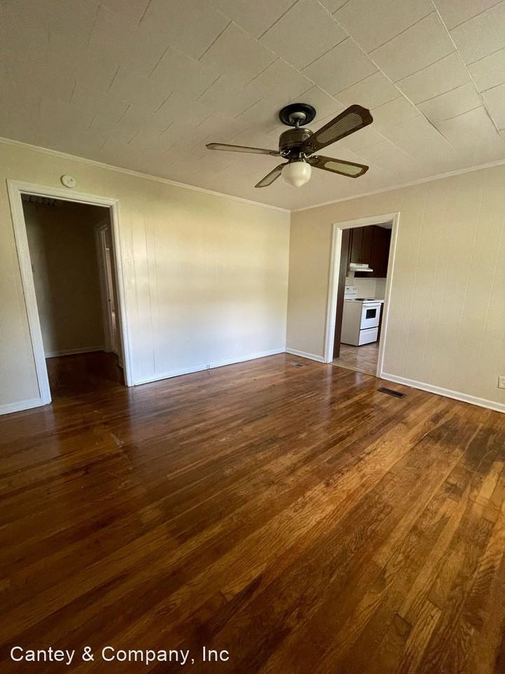 2412 Marling Dr - Photo 3 of 23