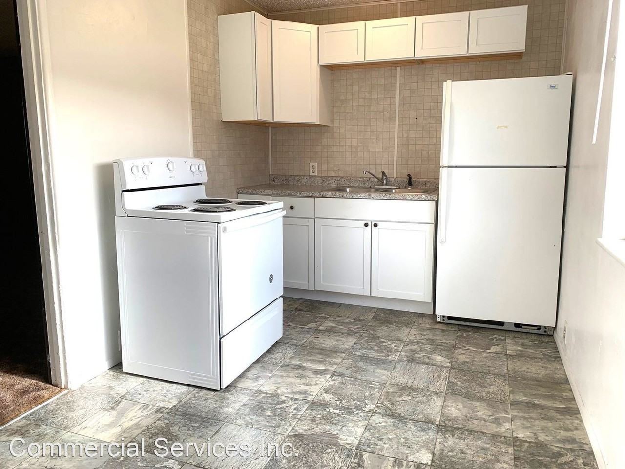 5605 Cy Ave - Photo 3 of 12