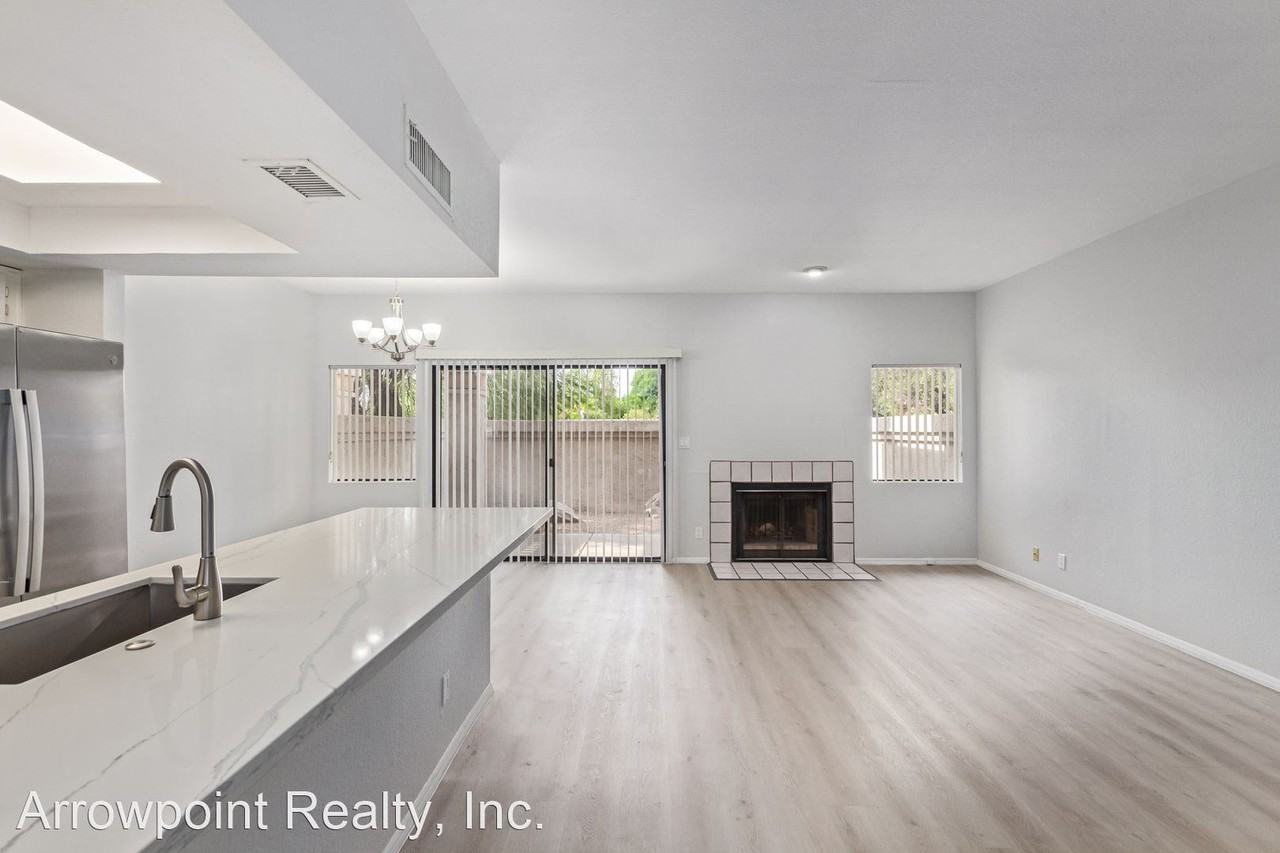 9705 E Mtn View - Photo 3 of 50