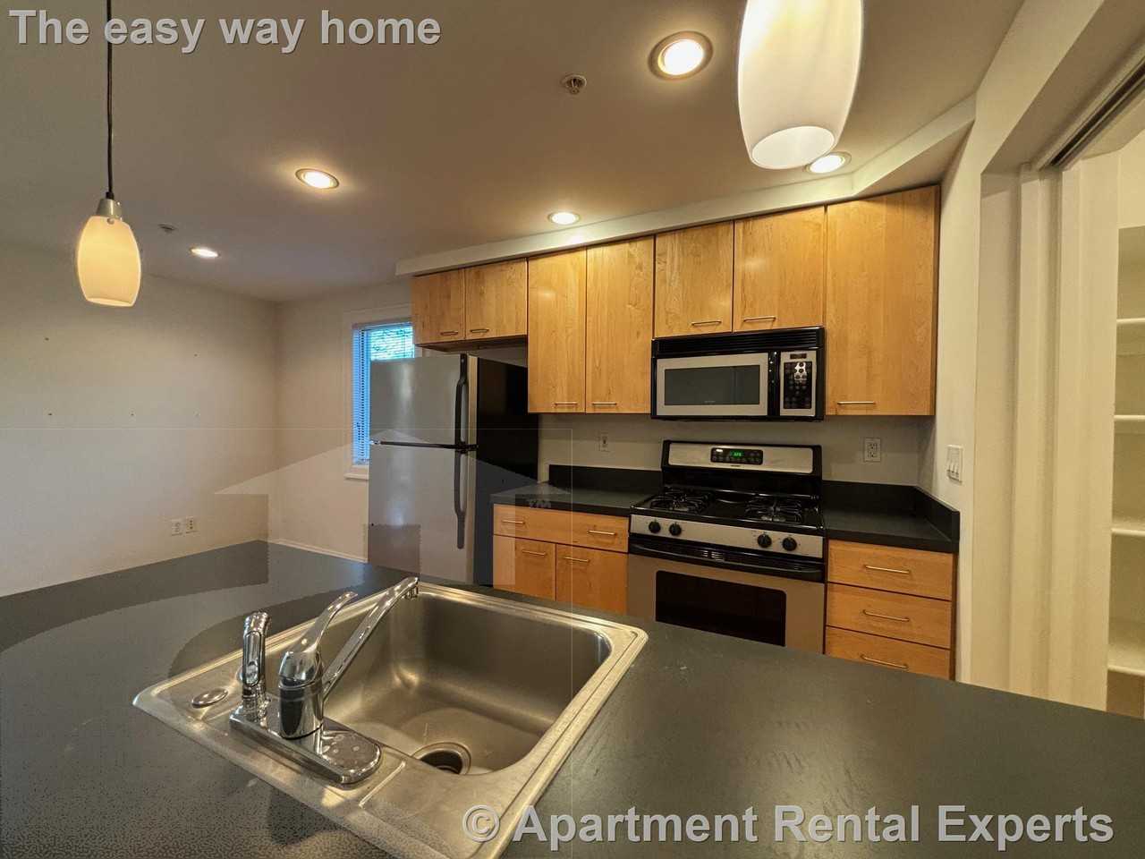 1110 Massachusetts Ave #3 - Photo 3 of 19