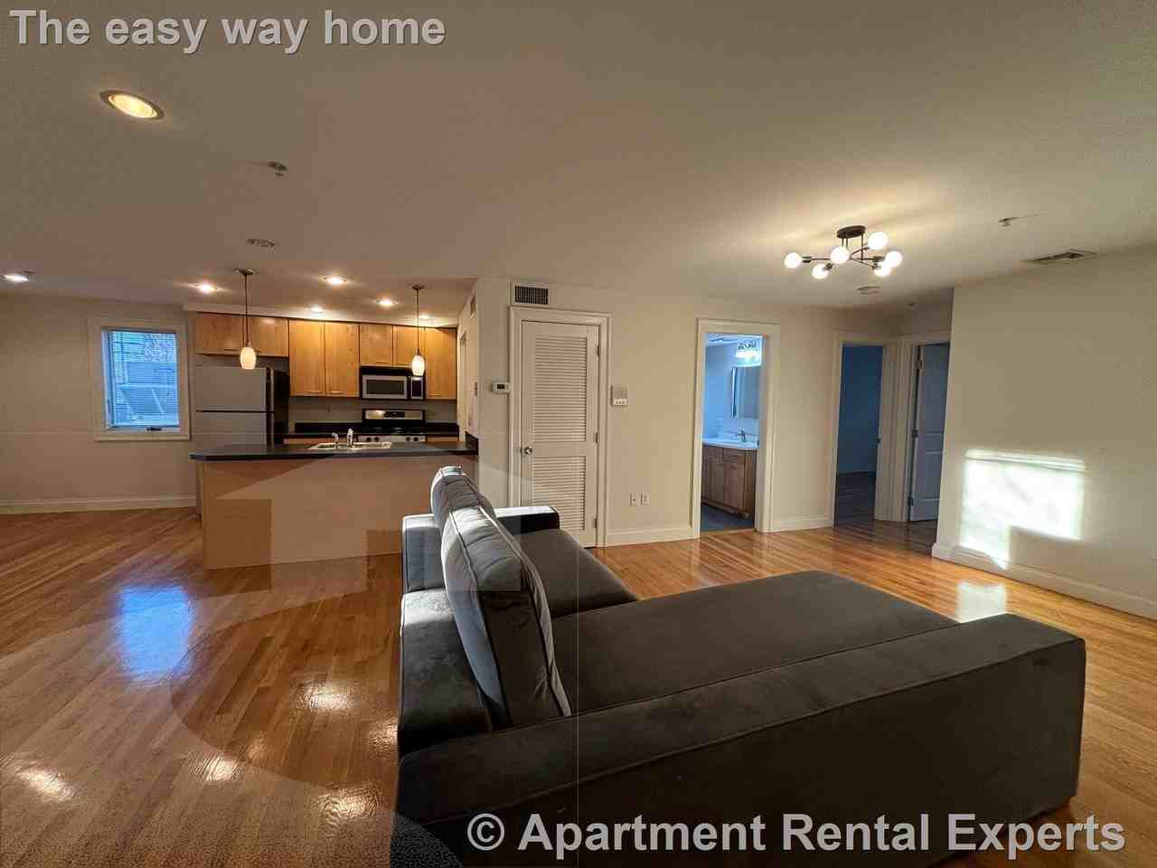 1110 Massachusetts Ave #3 - Photo 5 of 19