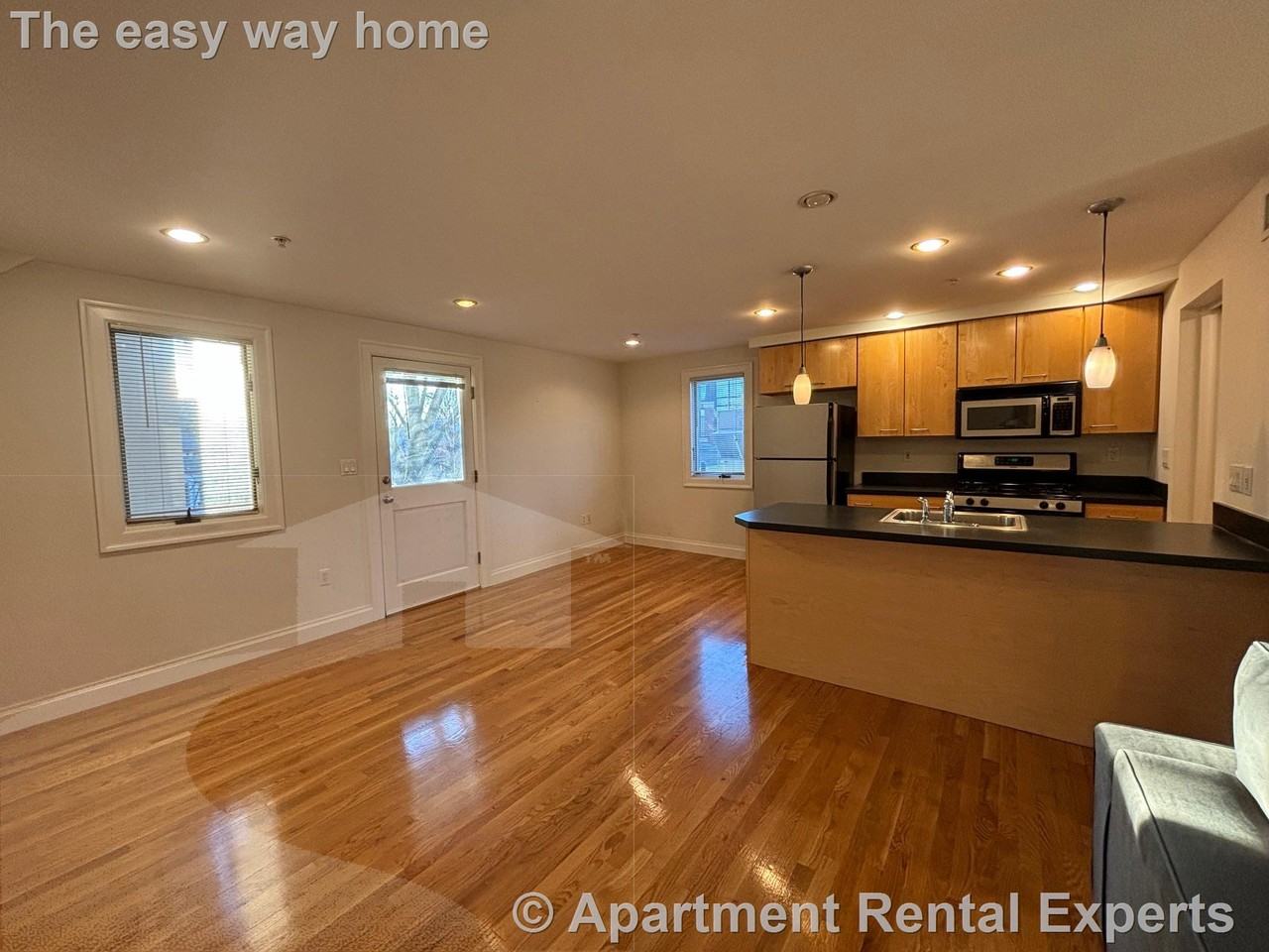 1110 Massachusetts Ave #3 - Photo 7 of 19