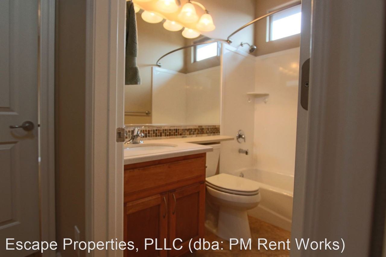 1172 N High Point Cir - Photo 3 of 20