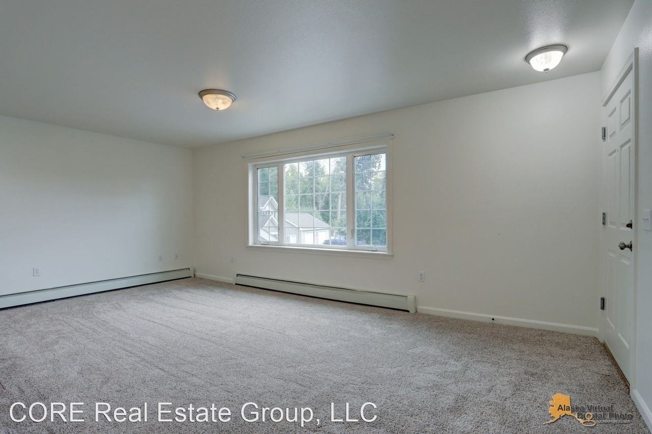 8643 W. Lynnette Drive - Photo 3 of 21