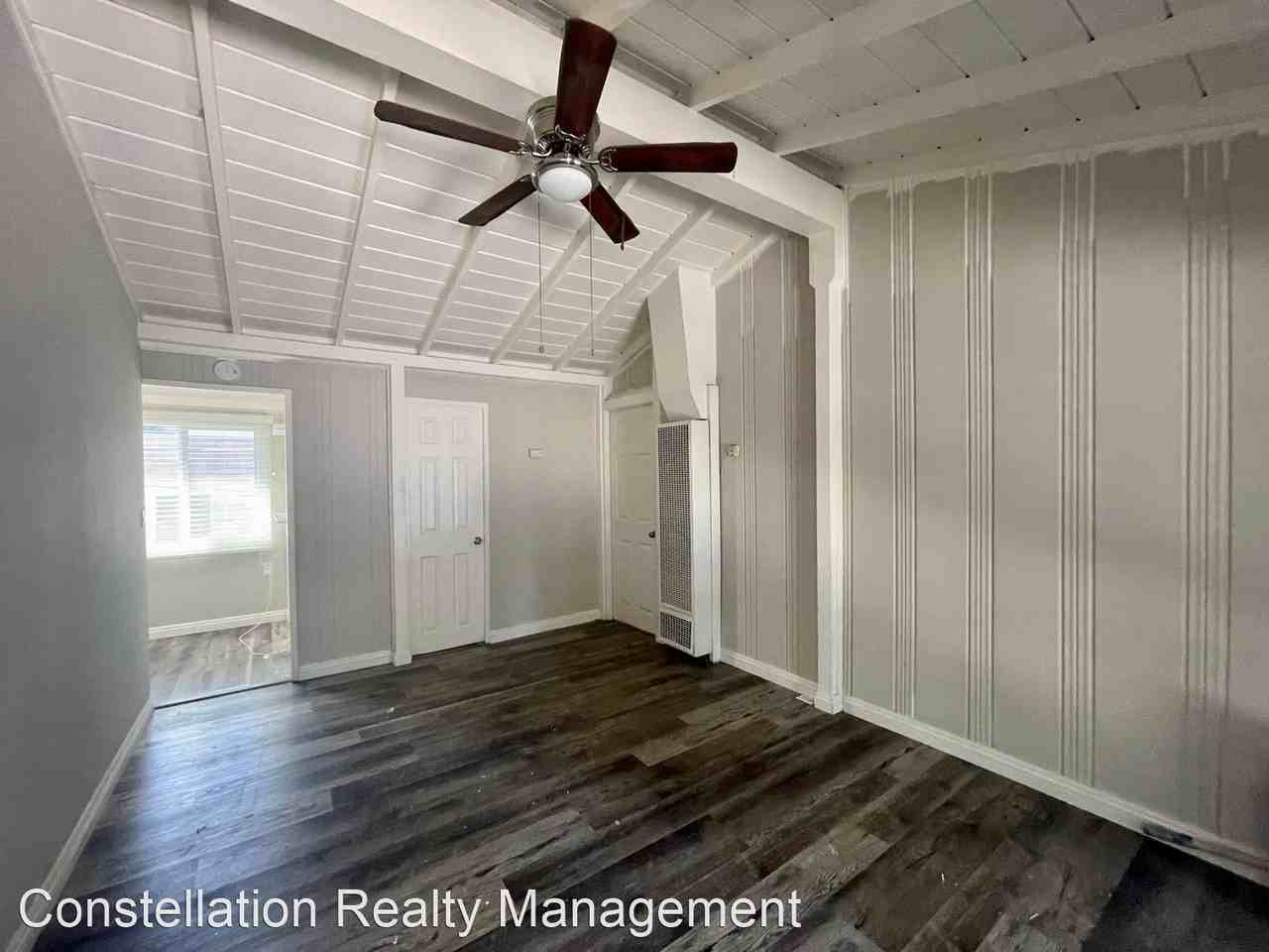 9922-9934 Buena Vista Dr - Photo 2 of 7