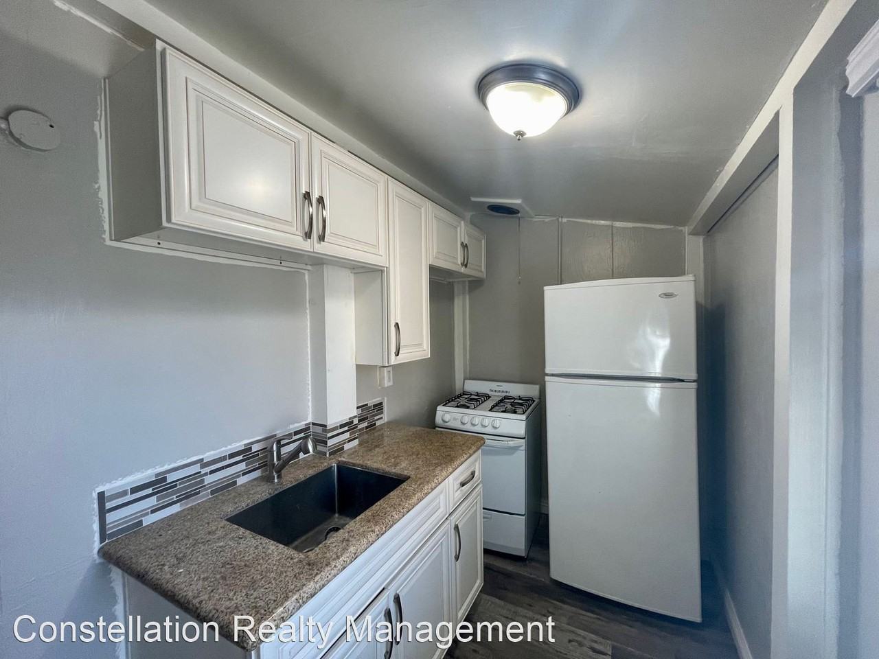 9922-9934 Buena Vista Dr - Photo 3 of 7