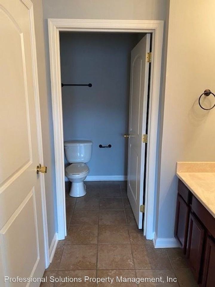 2017 Ty Lane - Photo 3 of 8