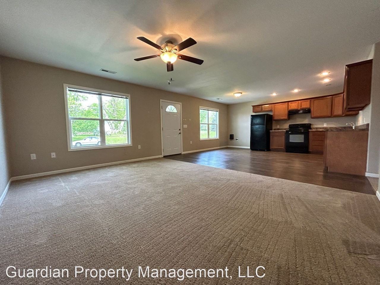 121-123 S Hester St - Photo 3 of 18