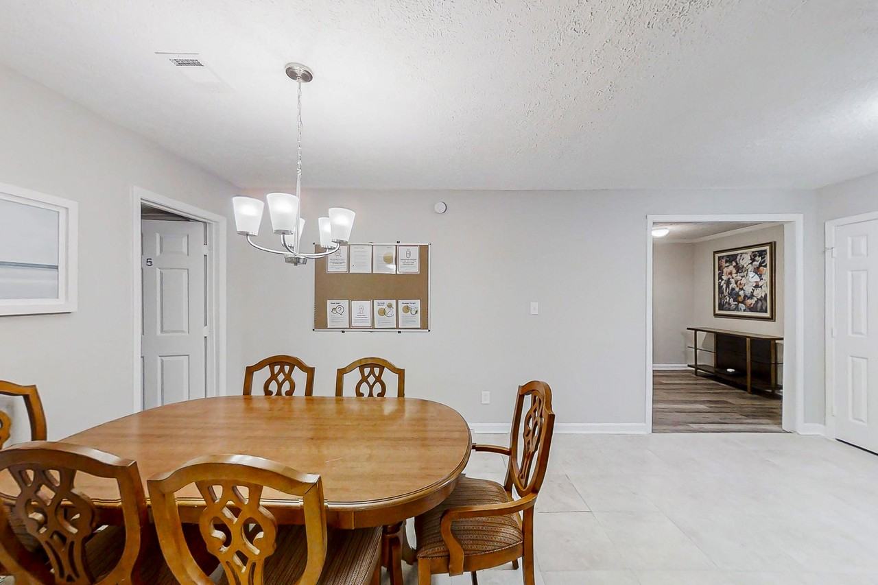 Lynhurst Dr Sw - Photo 7 of 14