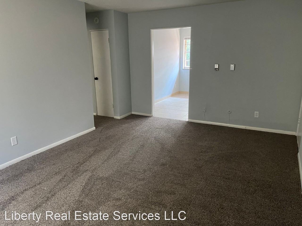 101 S. DOUGLAS - Photo 2 of 5