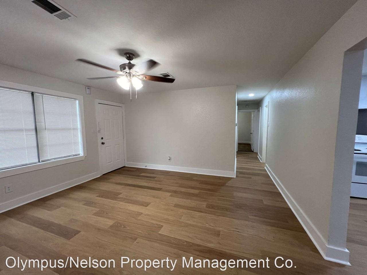 1124 2nd St - Photo 3 of 19