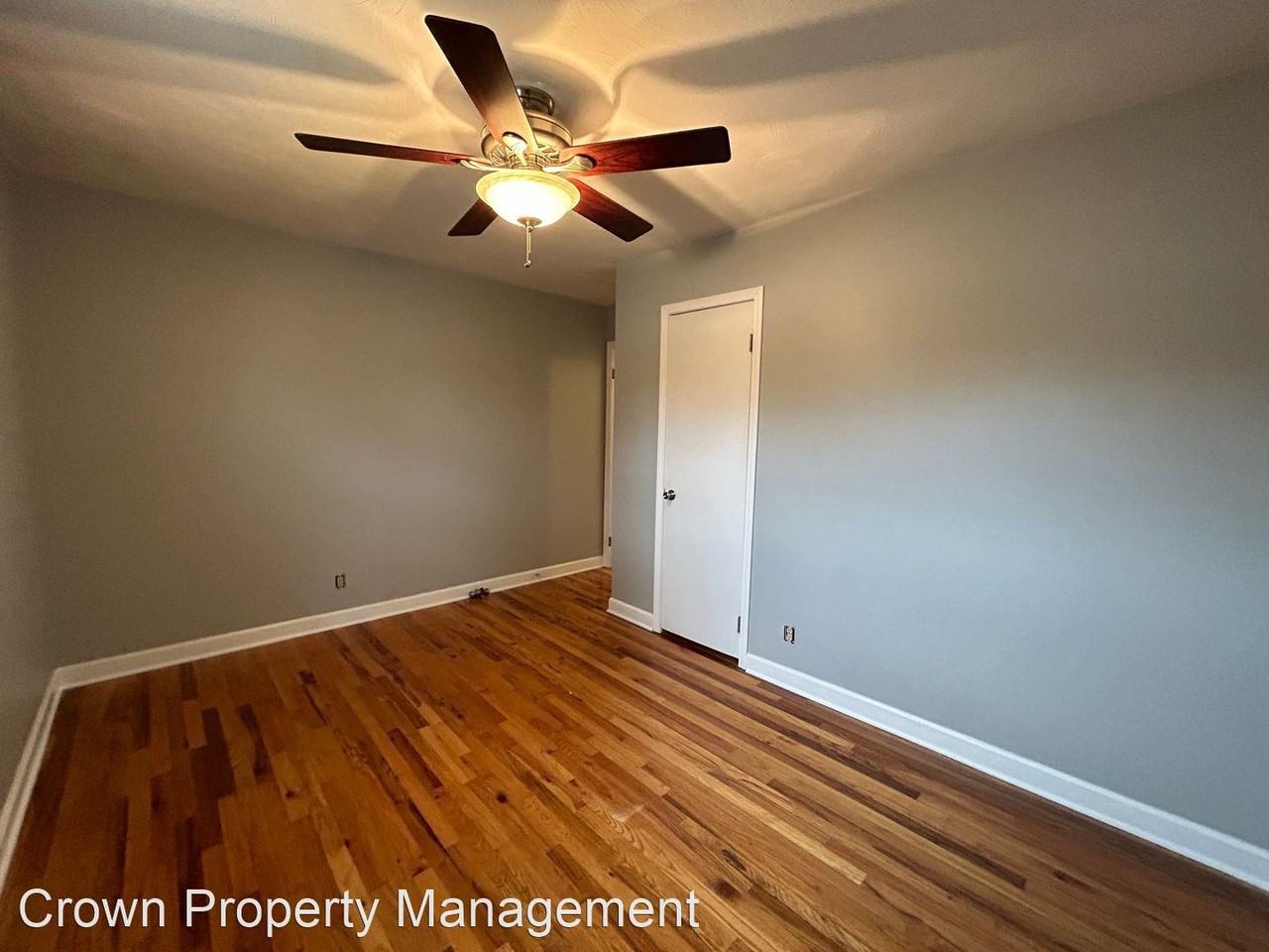 5042 N 93rd Ave - Photo 3 of 11