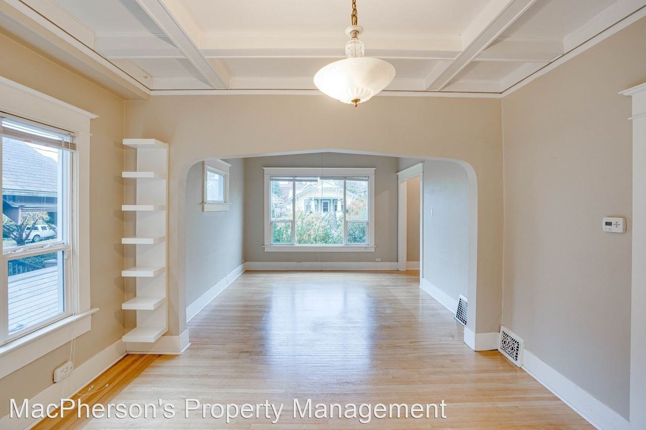 6520 21st Ave Nw - Photo 3 of 20