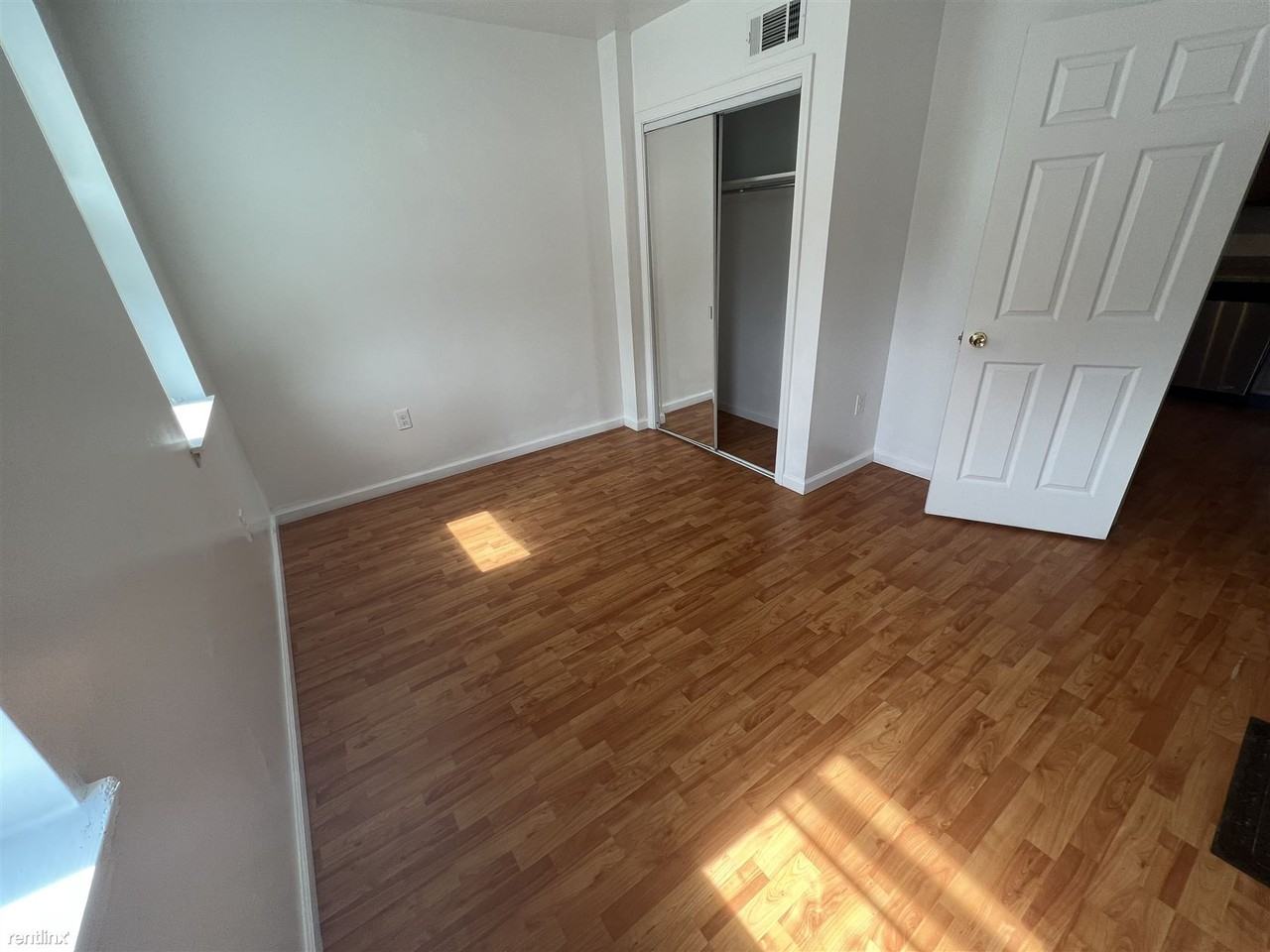 (Dormont) CLOSE to Trolley(hardwood Floors)NEW, - Photo 3 of 6