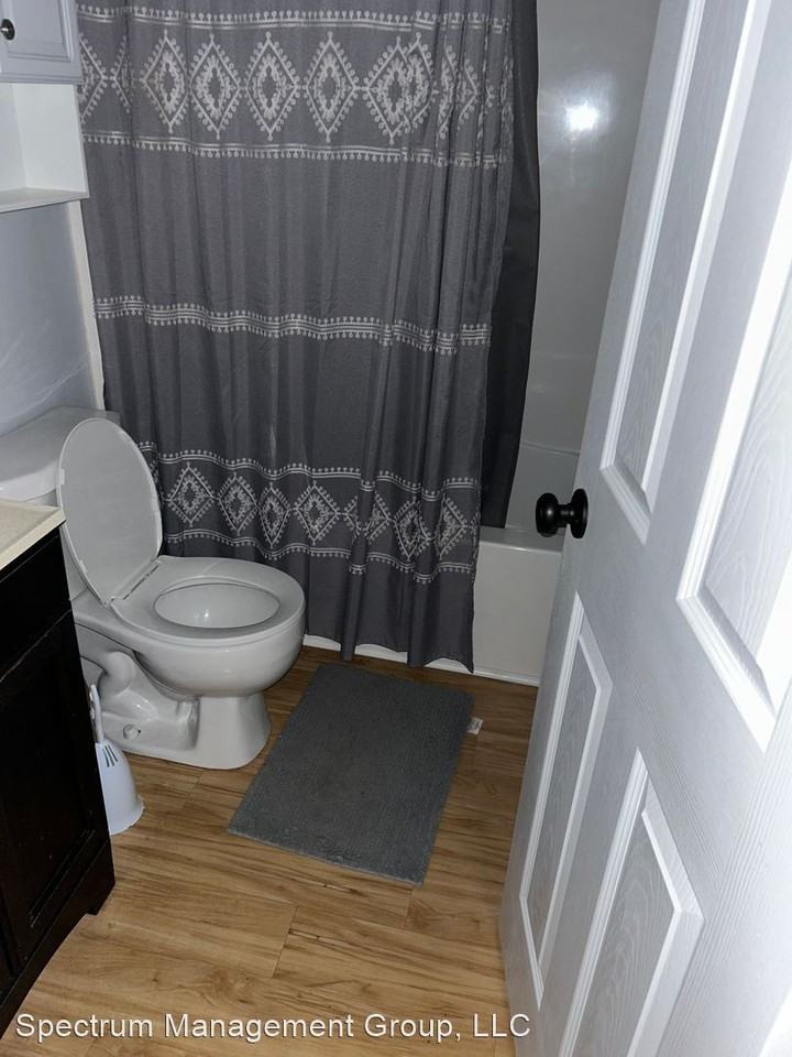 Quite neighborhood - Photo 2 of 6