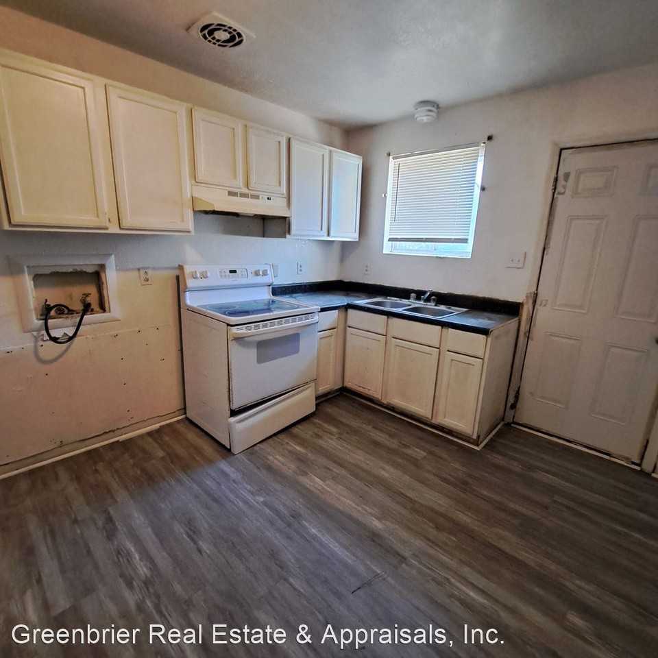 2017 & 2019 Plow Lane - Photo 3 of 8